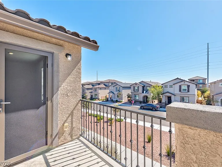 10640 Sariah Skye Ave — Photo 18