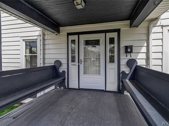 3rd image of 228 Highgate Ave