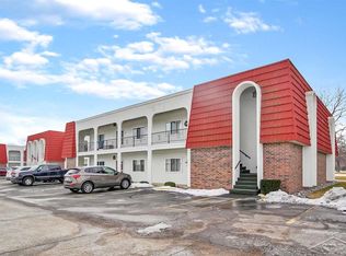 955 Kennely Rd #J-148, Saginaw, MI 48609