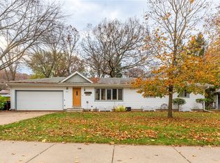 3415 Douglas Ln, Eau Claire, WI 54703