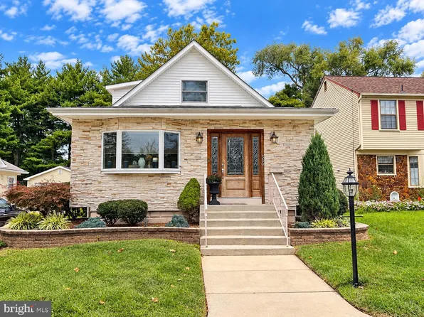 330 E Elma Ave, Laurel Springs, NJ 08021