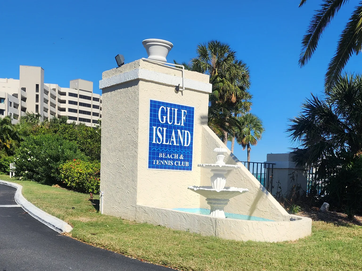 1 bed, 733 sqft, $1,595 — Photo 3