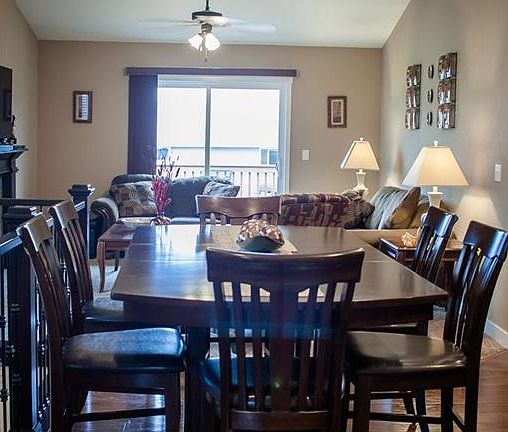 5th image of 872 NE Cherry Plum Dr