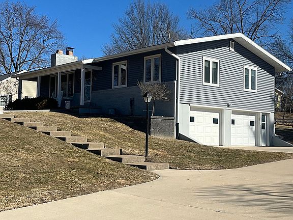 5th image of 707 S Maple St
