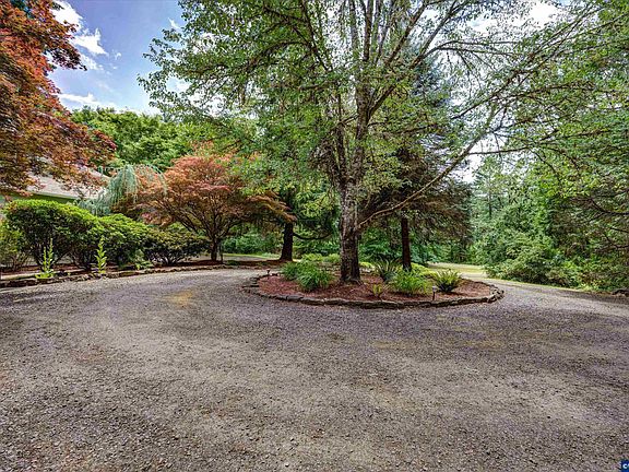 3rd image of 5729 NW Wintercreek Dr