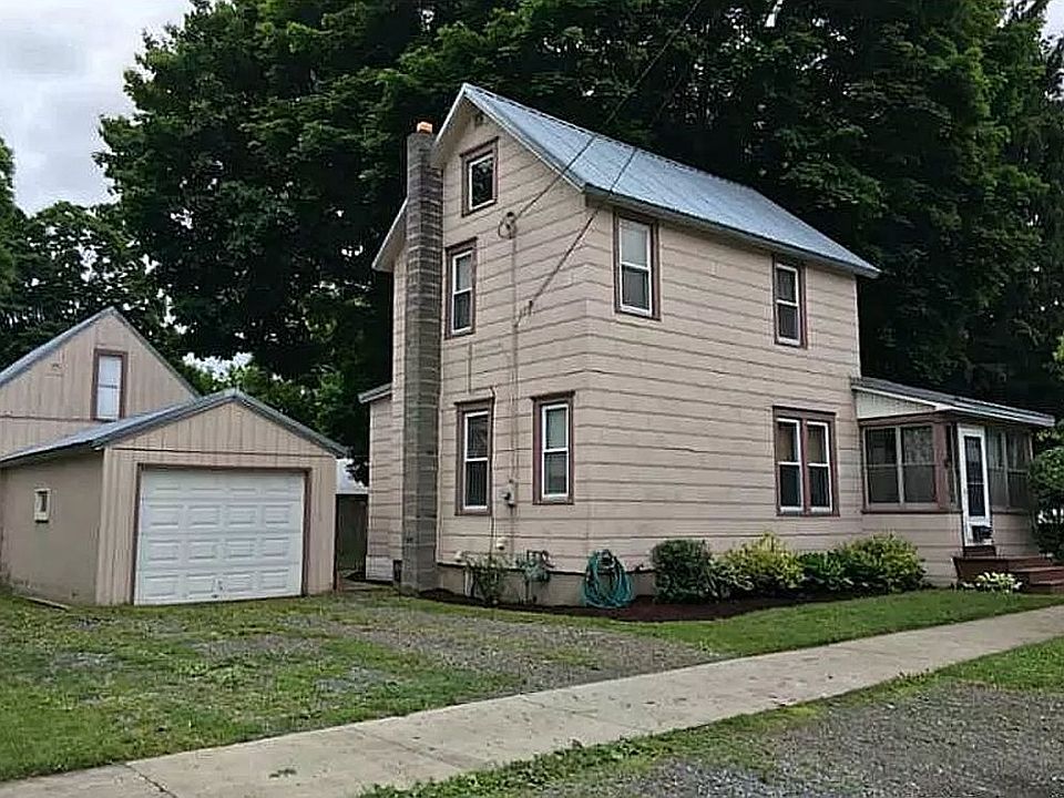 1st image of 2 Floral Ave