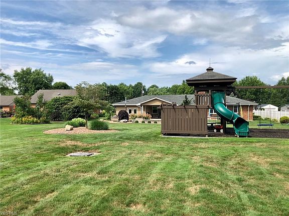 5th image of 4415 Meadowview Dr