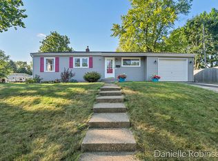 1964 Benjamin Ave NE, Grand Rapids, MI 49505