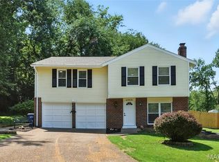 643 Greenwillow Ct, Fenton, MO