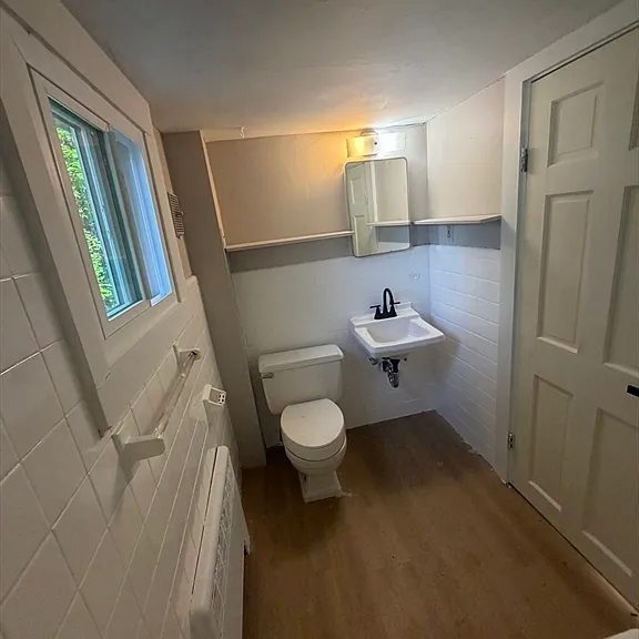 491 Webster St #2 — Photo 8