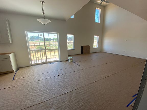 NW 27 Breckenridge Grande Traditional Nook and Great Room