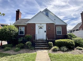 2610 Franklin Rd, Arlington, VA 22201