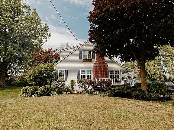 4940 Clifton Pkwy Hamburg