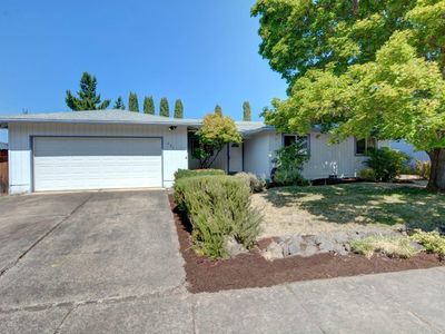 637 Palo Verde Way, Central Pt, OR, 97502