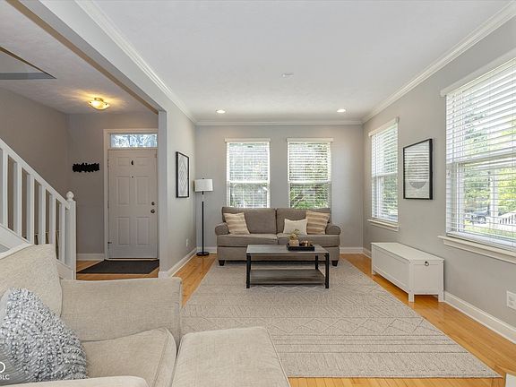 5th image of 2415 N Park Ave