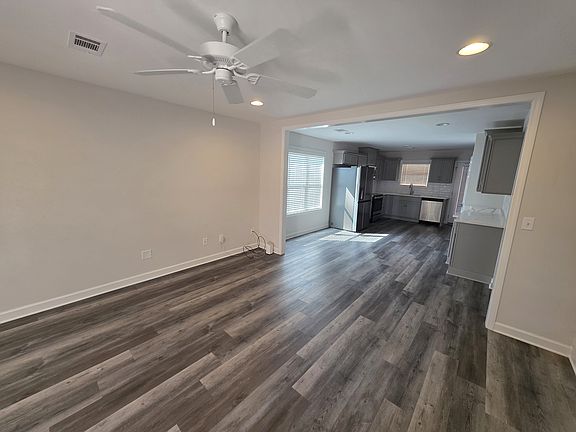 3rd image of 4402 Easthaven Cir
