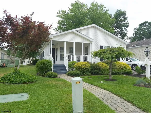 5 Rosewood Ln, Mays Landing, NJ 08330