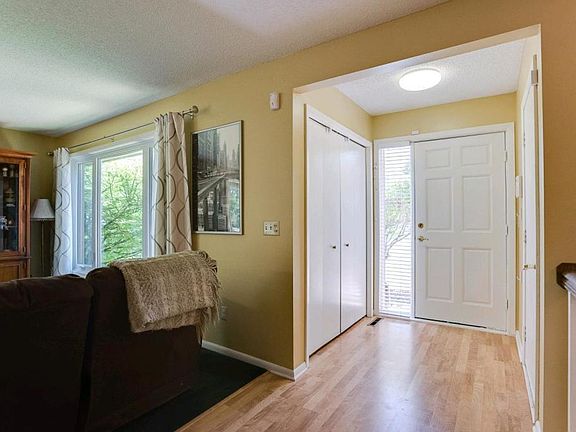 4th image of 840 Sudberry Ln