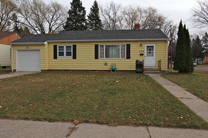 1st image of 430 15th St S