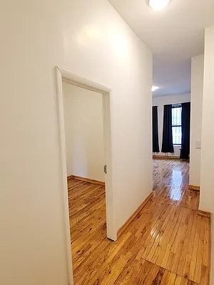 Rented by Compass | media 25