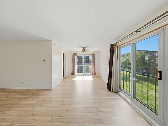 4th image of 10230 Washington Ave APT 2C