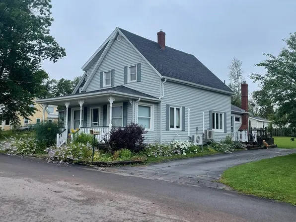 10 Ross St, Mount Stewart, PE C0A 1T0
