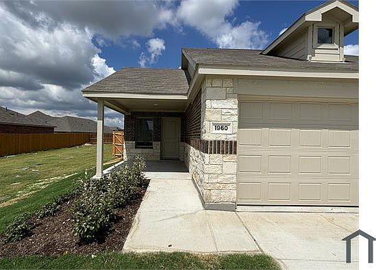2nd image of 1960 Aves Glen Ln