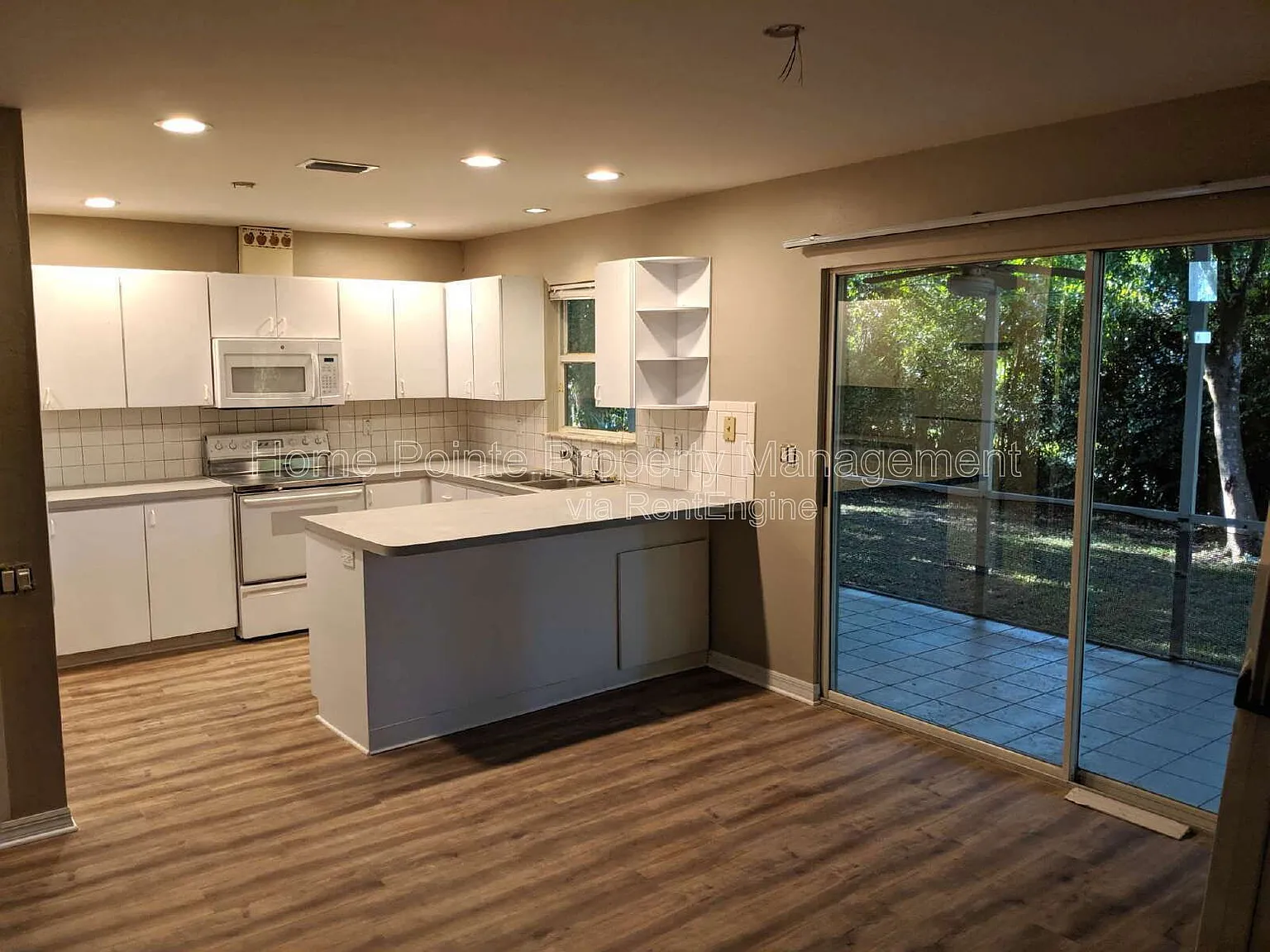 1 bed, 1.0 bath, $795 — Photo 3