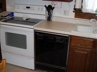 2447 Cherry St, Dubuque, IA 52001