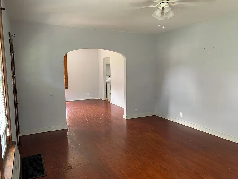 501 Hoover Ave — Photo 4