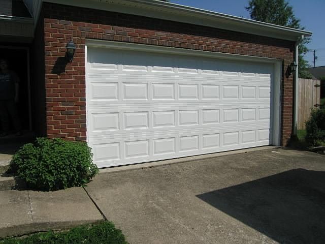 1st image of 3992 Westbrook Dr