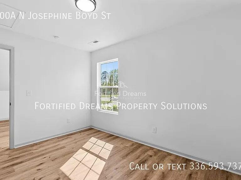 700A N Josephine Boyd St — Photo 12