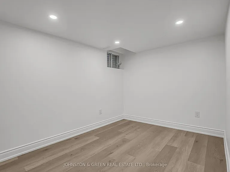 126 Slan Ave — Photo 15