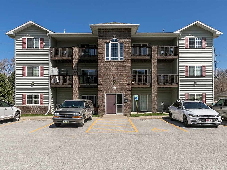 1st image of 80 Circle Dr APT 11