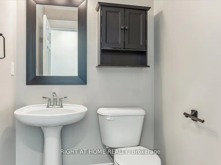 223 Grey Fox Dr — Photo 9