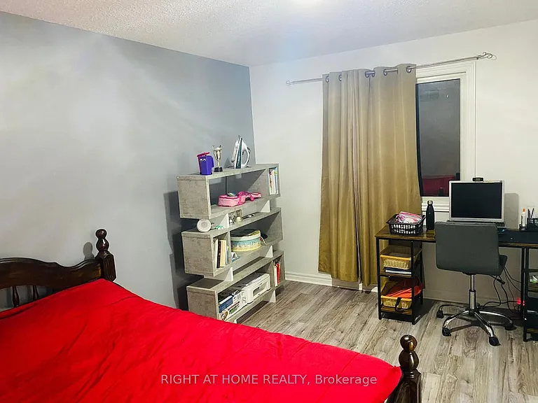 1751 Coronation Dr — Photo 12