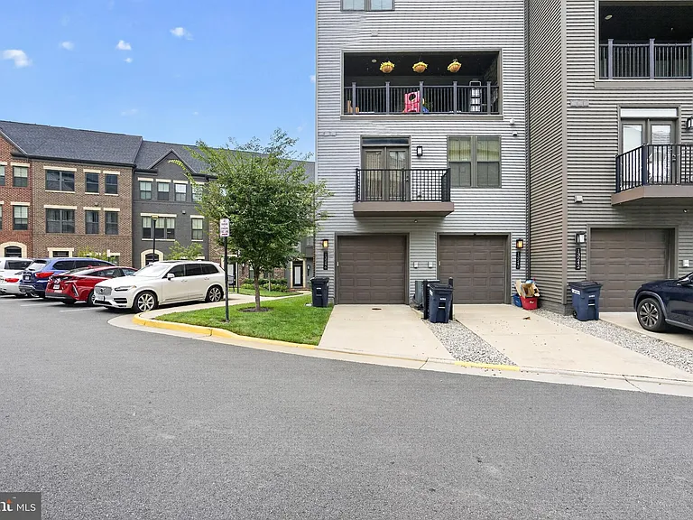 13246 Lake Woodland Way #5A — Photo 39