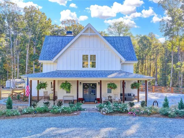 79 White Plains Church Rd, Jefferson, GA 30549