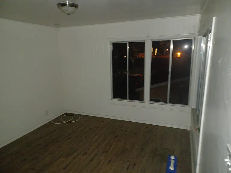 1445 E Jackson St — Photo 16