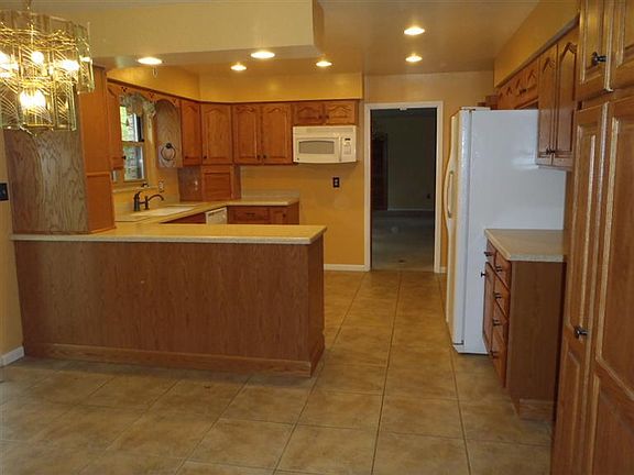 2nd image of 2600 Twigwood Ln