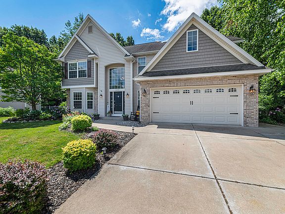 2nd image of 1400 Lancelot Ct