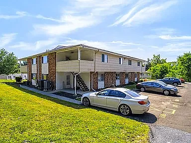 1706 Baldwin Ln — Photo 3