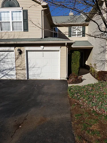 140 Cardinal Ln Photo 1