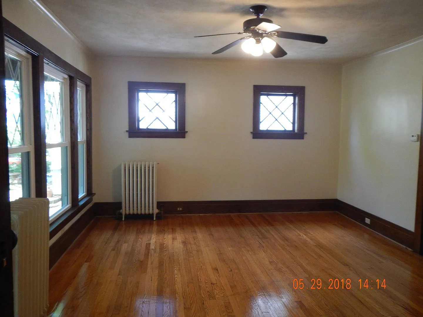 721 Allen - Available 6/1/27 - Charming Two Story Single Family Home — Photo 4