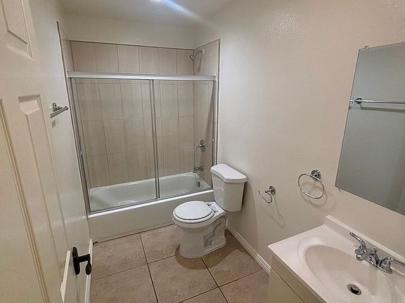 5th image of 531 W 93rd St