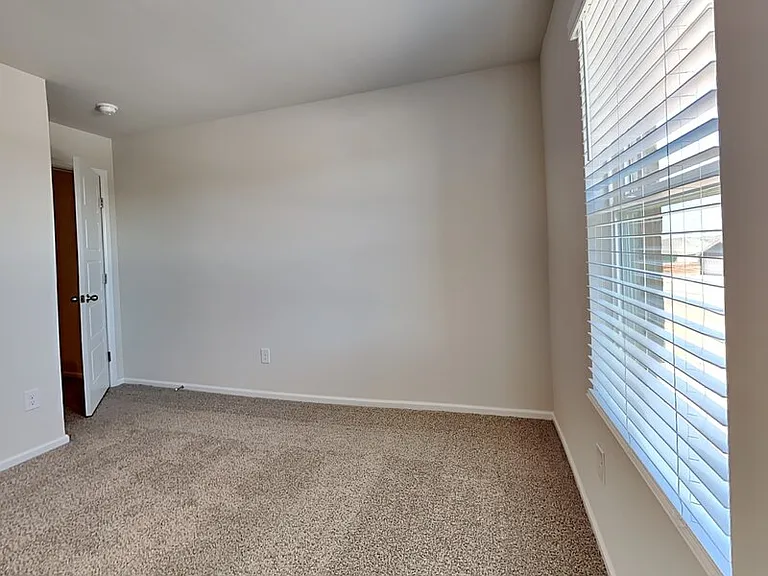 529 Saint Charles Pl — Photo 17