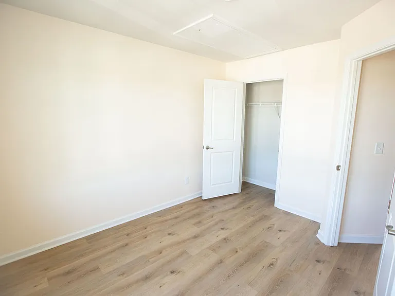 3rd floor bedroom 2 closet