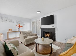 Lockhart Gardens, Edmonton, AB T6J 4L3