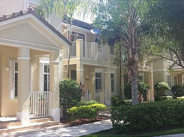 14053 SW 272nd St, Homestead, FL 33032