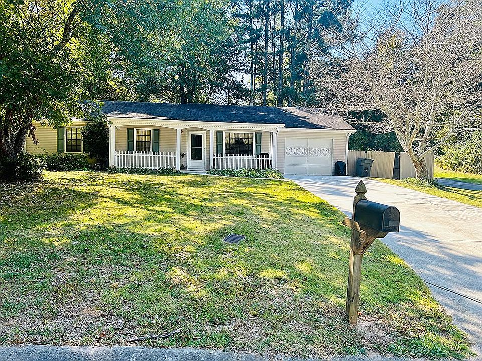 1st image of 1789 Merry Oak Rd SW